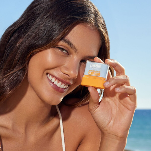 Invisible Stick Fotoprotector En Barra Acabado Invisible Spf 50+